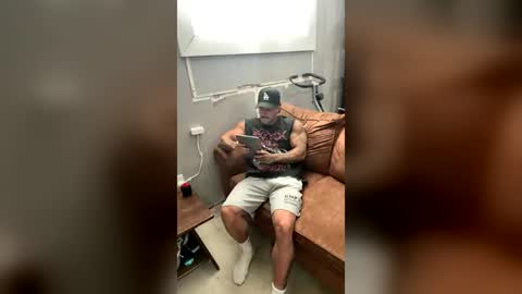 Snapshot of cadenhunterr chatting on 07-11-26, 03:04 cadenhunterr online show from 07-11-26, 03:04