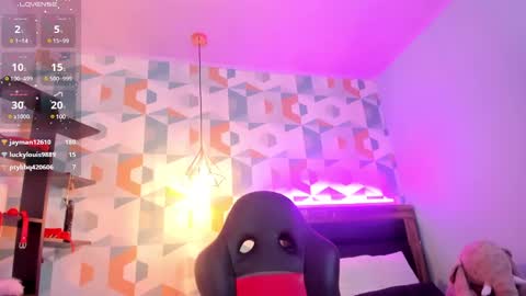 Snapshot of calanthelove chatting on 02-10-25, 09:04 Calanthe online show from 02-10-25, 09:04