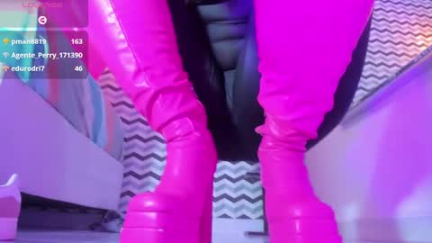 Snapshot of calanthelove chatting on 03-06-25, 09:14 Calanthe online show from 03-06-25, 09:14