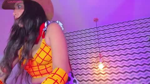 Snapshot of calanthelove chatting on 03-08-25, 03:17 Calanthe online show from 03-08-25, 03:17