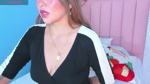 Snapshot of calanthelove chatting on 12-04-25, 03:16 Calanthe online show from 12-04-25, 03:16