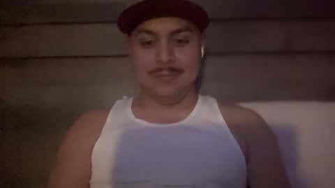 Snapshot of cali_boy818 chatting on 11-21-25, 05:06 . online show from 11-21-25, 05:06