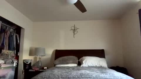 Snapshot of calishop1 chatting on 12-07-24, 05:20 calishop1 online show from 12-07-24, 05:20