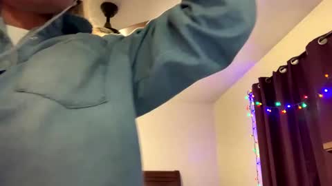 Snapshot of calishop1 chatting on 03-10-25, 03:45 calishop1 online show from 03-10-25, 03:45