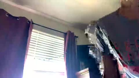 Snapshot of calishop1 chatting on 09-10-25, 09:37 calishop1 online show from 09-10-25, 09:37