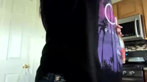 Snapshot of calishop1 chatting on 09-22-25, 12:23 calishop1 online show from 09-22-25, 12:23