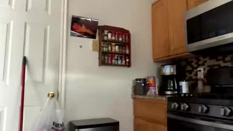 Snapshot of calishop1 chatting on 01-07-26, 06:54 calishop1 online show from 01-07-26, 06:54