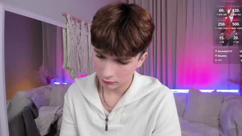 Snapshot of call__me_leo chatting on 12-06-24, 05:44 Call me Leo online show from 12-06-24, 05:44