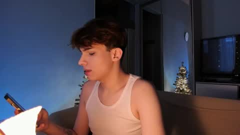 Snapshot of call__me_leo chatting on 01-09-25, 11:58 Call me Leo online show from 01-09-25, 11:58