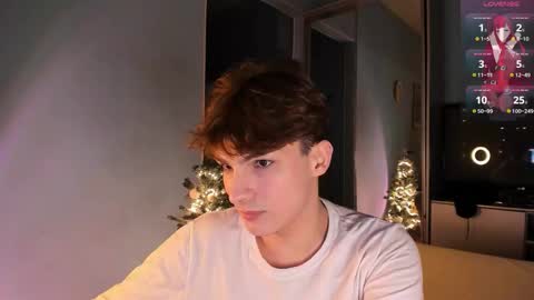 Snapshot of call__me_leo chatting on 01-10-25, 10:25 Call me Leo online show from 01-10-25, 10:25