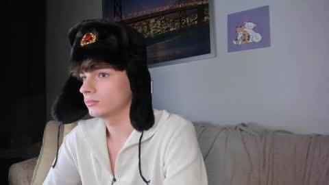 Snapshot of call__me_leo chatting on 01-29-25, 12:43 Call me Leo online show from 01-29-25, 12:43