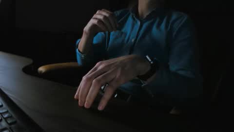 Snapshot of call_me_chief chatting on 10-28-25, 07:05 chief online show from 10-28-25, 07:05