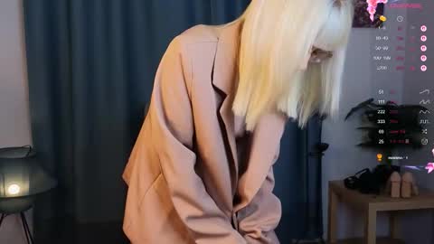 Snapshot of call_me_heaven chatting on 02-07-26, 06:17 Good girl Ann online show from 02-07-26, 06:17