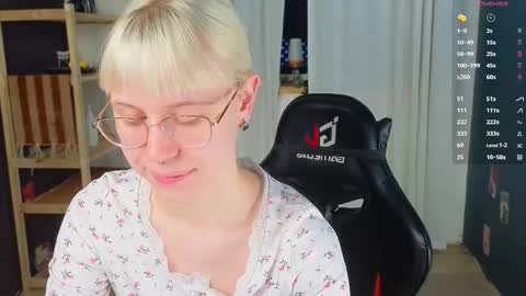 Snapshot of call_me_heaven chatting on 02-12-26, 06:52 Good girl Ann online show from 02-12-26, 06:52