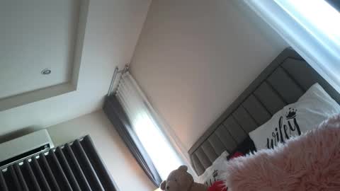 Call Me Linda online show from 10-26-25, 02:39