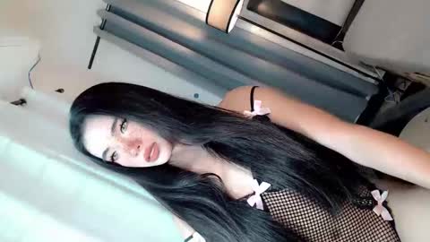 Snapshot of call_me_nina chatting on 05-29-26, 02:09 call_me_nina online show from 05-29-26, 02:09