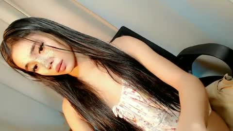 Snapshot of call_me_nina chatting on 06-13-26, 10:46 call_me_nina online show from 06-13-26, 10:46
