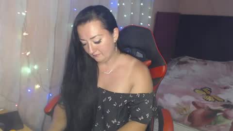 Snapshot of call_me_shaya chatting on 06-24-26, 04:17 Shaya online show from 06-24-26, 04:17