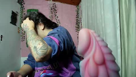 Snapshot of callme_lolas chatting on 03-11-26, 02:28 paula online show from 03-11-26, 02:28