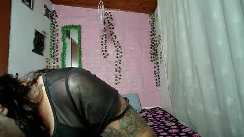 Snapshot of callme_lolas chatting on 03-22-26, 12:58 paula online show from 03-22-26, 12:58