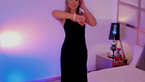 Snapshot of callmeanna_ chatting on 02-25-25, 08:30 Anna Banana online show from 02-25-25, 08:30