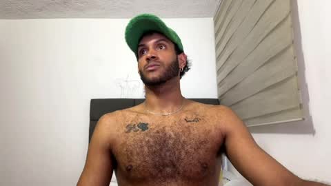 Snapshot of callmeby_lebron chatting on 06-07-26, 01:43 LeBron online show from 06-07-26, 01:43
