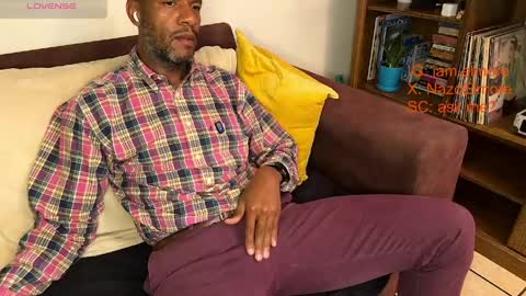 My name is Robert  Dont be shysay hi I love to chat. For requests or dirty talk please use tips  online show from 04-07-26, 03:18