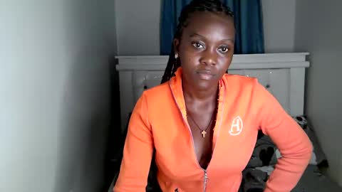Snapshot of callmemonday chatting on 09-22-25, 04:53 Monday online show from 09-22-25, 04:53