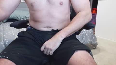 Snapshot of callmeroger33 chatting on 02-19-26, 04:58 callmeroger33 online show from 02-19-26, 04:58