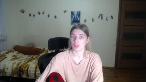 Snapshot of callmesweett chatting on 05-19-26, 10:05 callmesweett online show from 05-19-26, 10:05