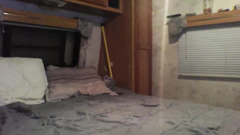 Snapshot of callum7769 chatting on 11-01-25, 04:58 Sexy mama online show from 11-01-25, 04:58