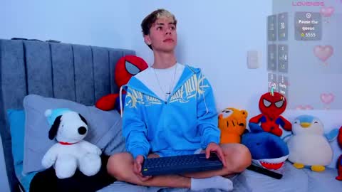 callum online show from 03-12-26, 04:13