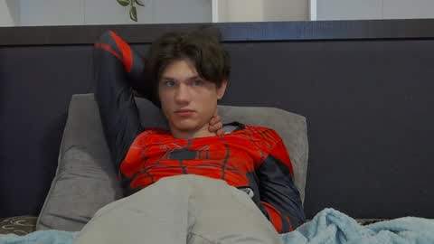 Snapshot of calvin_cay chatting on 01-30-25, 02:49 Calvin online show from 01-30-25, 02:49