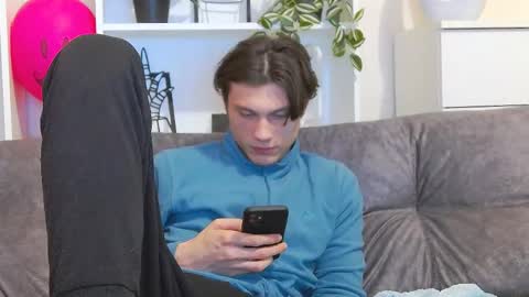 Snapshot of calvin_cay chatting on 02-23-25, 07:49 Calvin online show from 02-23-25, 07:49