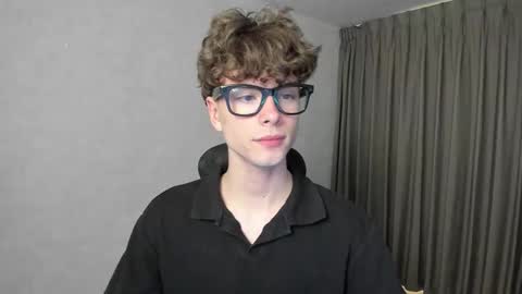 Hey I am Calvin  online show from 02-08-26, 05:05