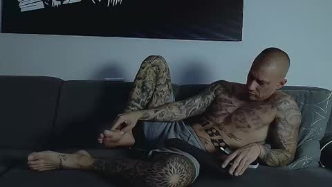 Calvin  online show from 09-18-25, 08:44