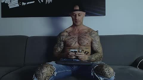 Calvin  online show from 09-24-25, 10:02