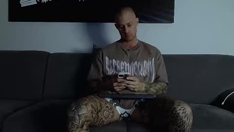 Calvin  online show from 09-29-25, 09:08