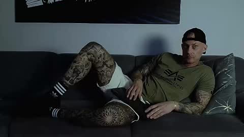 Calvin  online show from 10-11-25, 12:21