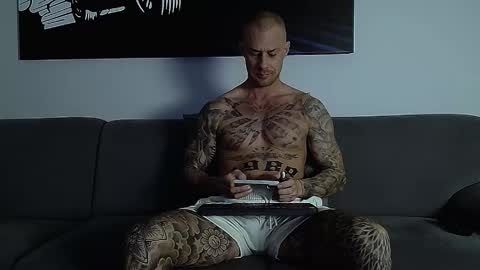 Calvin  online show from 10-17-25, 06:49