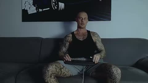 Calvin  online show from 11-19-25, 10:54