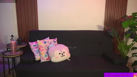 Calypso and Kayla online show from 04-13-26, 01:11