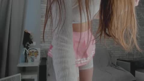 Snapshot of calystria chatting on 02-15-26, 07:16 Maddy online show from 02-15-26, 07:16