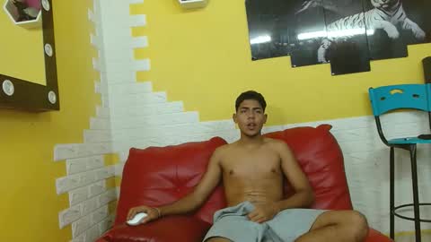 cam_xman online show from 11-18-25, 04:44