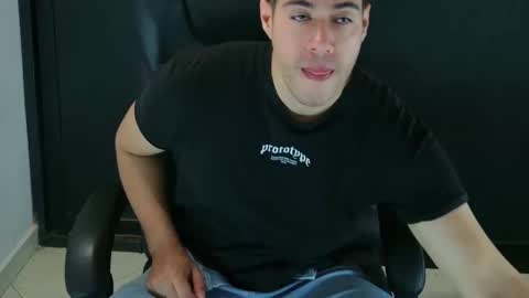 camara110 online show from 01-29-25, 03:33