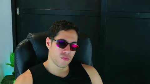 camara110 online show from 02-19-25, 09:03