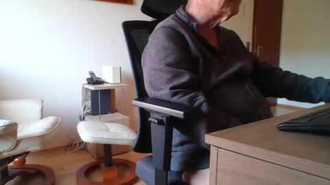 camcologne online show from 02-04-26, 10:54