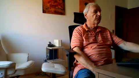 camcologne online show from 07-14-26, 08:41