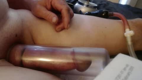 Snapshot of camcplinaz chatting on 09-28-25, 05:07 camcplinaz online show from 09-28-25, 05:07