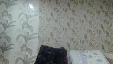 CamDiva1 online show from 12-05-24, 01:36